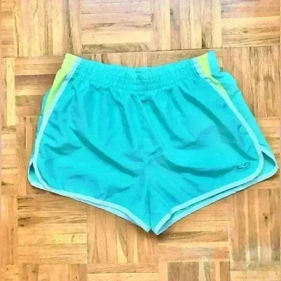 CHAMPION light teal running shorts with lining YOUTH XL - Picture 1 of 5